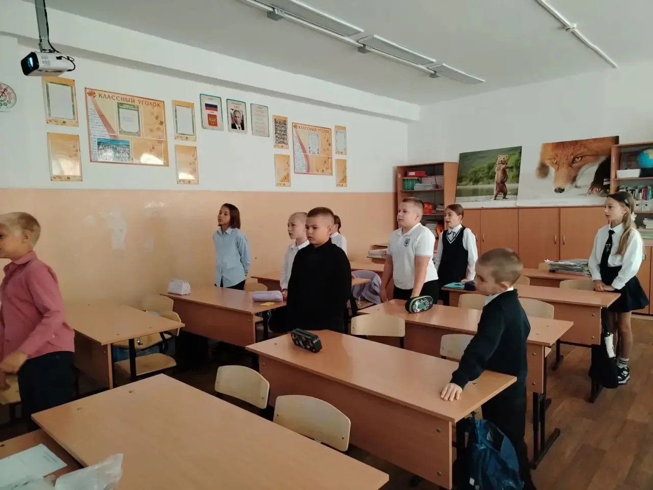 📍2 сентября 2026 в 3 «А» и 4 «Г» классах началось со внеурочного занятия «Разговоры о ...