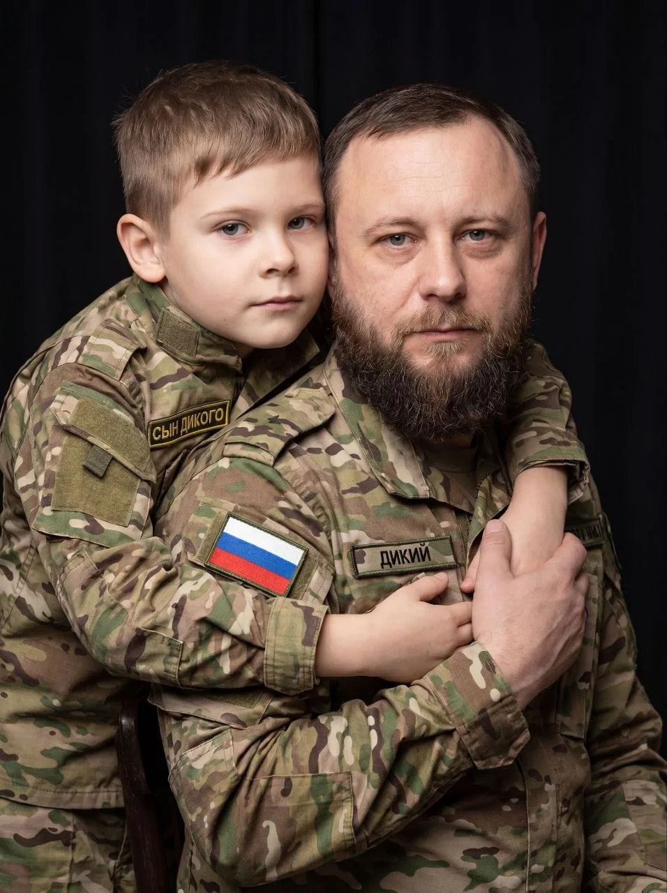 СВОи Zдесь

ПАПА, Я ТЕБЯ ЛЮБЛЮ

Там, за ленточкой, сейчас темнеет рано...

А у нас здесь — вечер. За