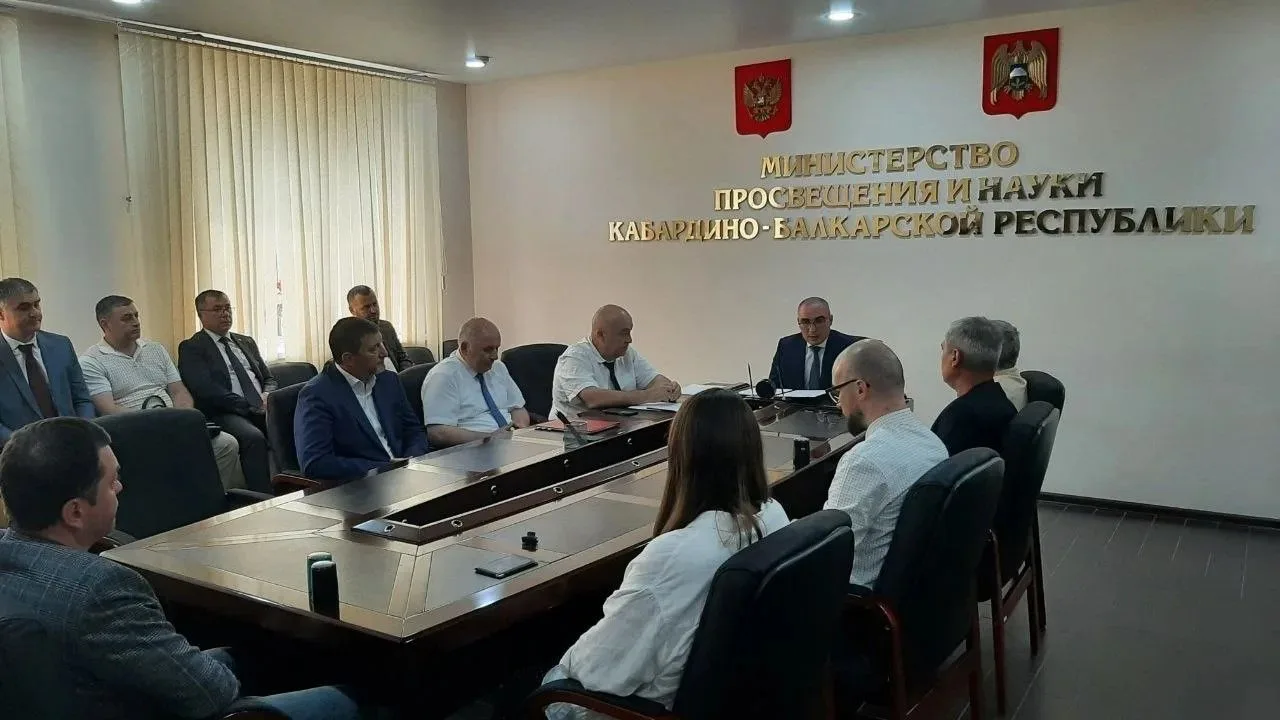 200 миллионов рублей для новых учебно‑производственных кластеров 💰🎓

Прямо сейчас в Министерстве п
