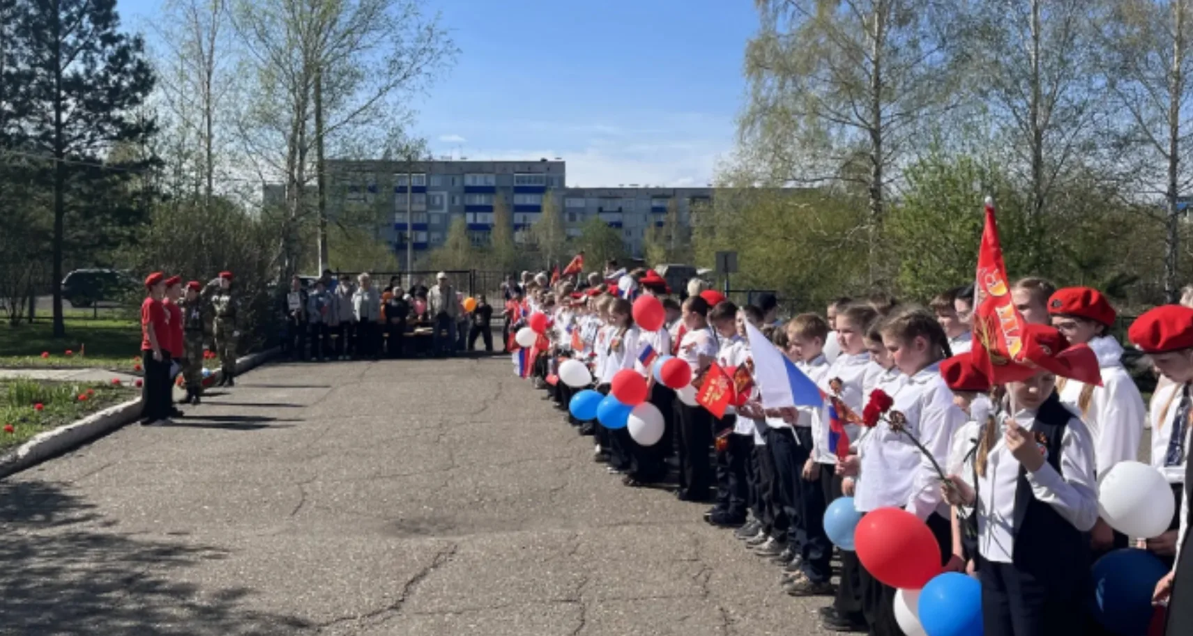 Вахта Памяти  📍Торжественное мероприятие "Всероссийская Вахта Памяти" состоялось 8 мая у стелы "Они 