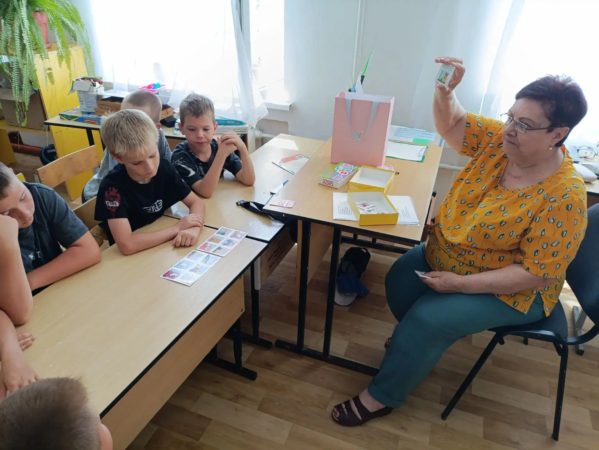 Педагоги дополнительного образования МБУ ДО ЦВР пос. Паркового провели для воспитаннико...
