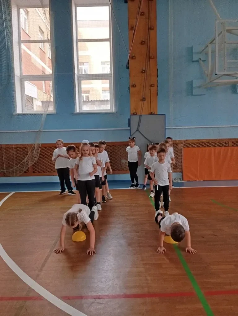 Сегодня — Всемирный день здоровья и спорта! 🏃‍♂🍎В честь этого праздника для наших самых маленьких че