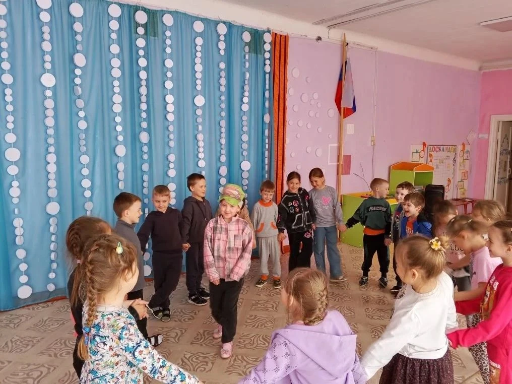 В мае к нам жучок летит