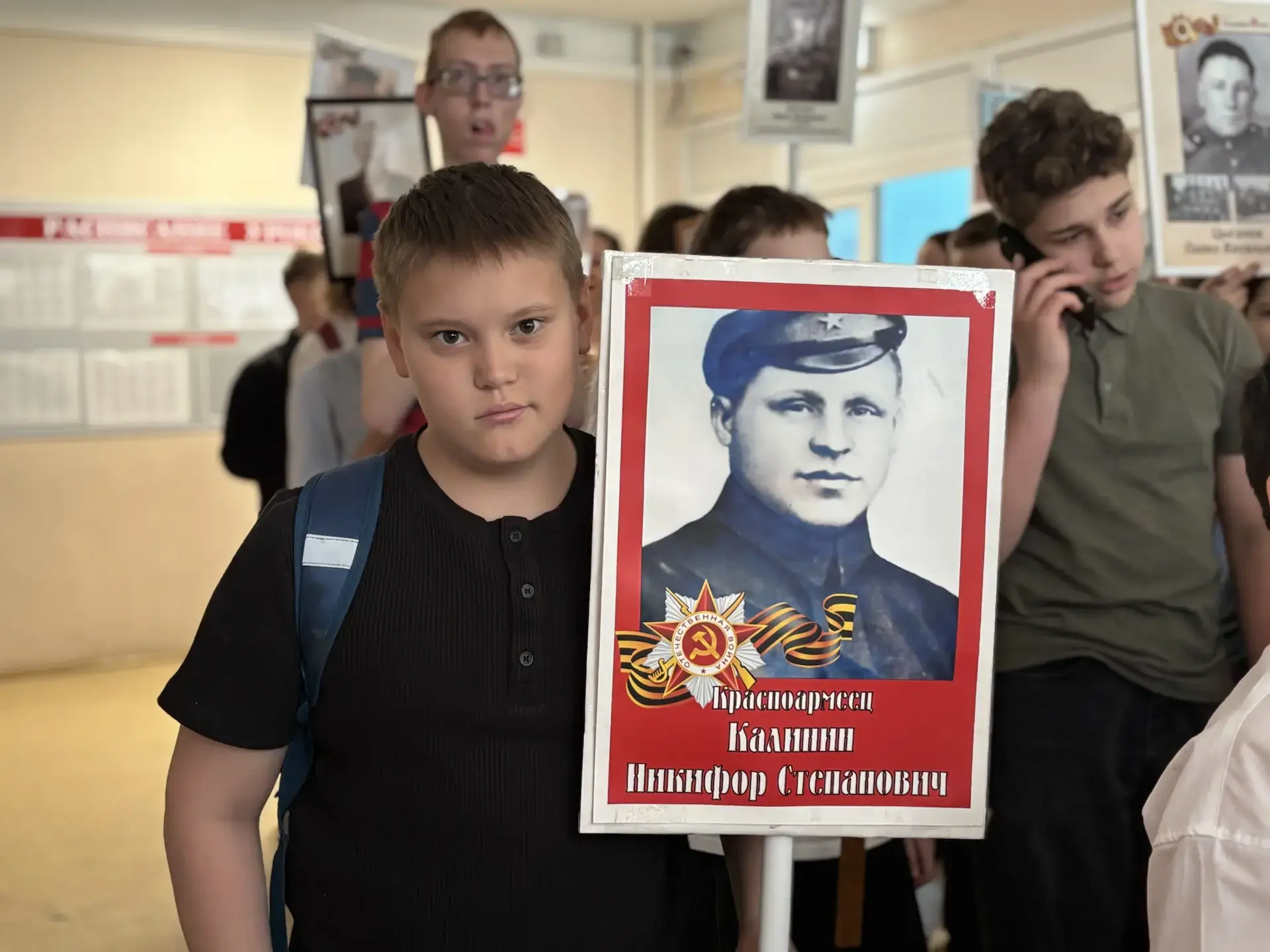 #Победа_81  🎖Бессмертный полк единым строем прошел по гимназии!  📍В преддверии Дня Победы ученики и 