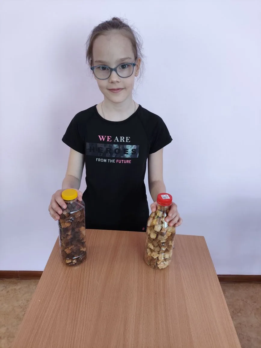 ♥️ 23 мая участники школьного волонтерского отряда "Вектор добра" вместе со своим руководителем Поме