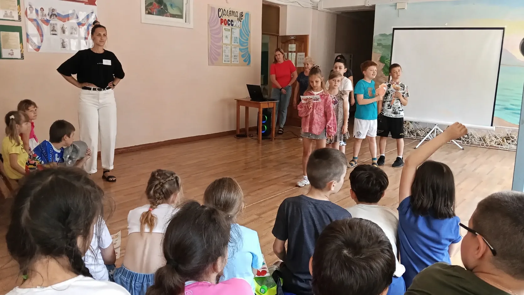 Как прошло увлекательное путешествие по треку «Орлёнок-Эколог»?

🐳К закрытию трека ребята подготови