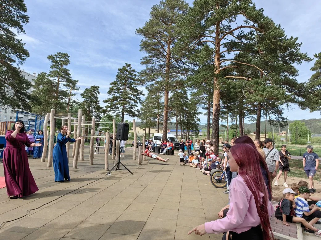 Сегодня в парке Антипиха царила невероятно праздничная атмосфера! ✨🎉Мы отметили 175-ле...