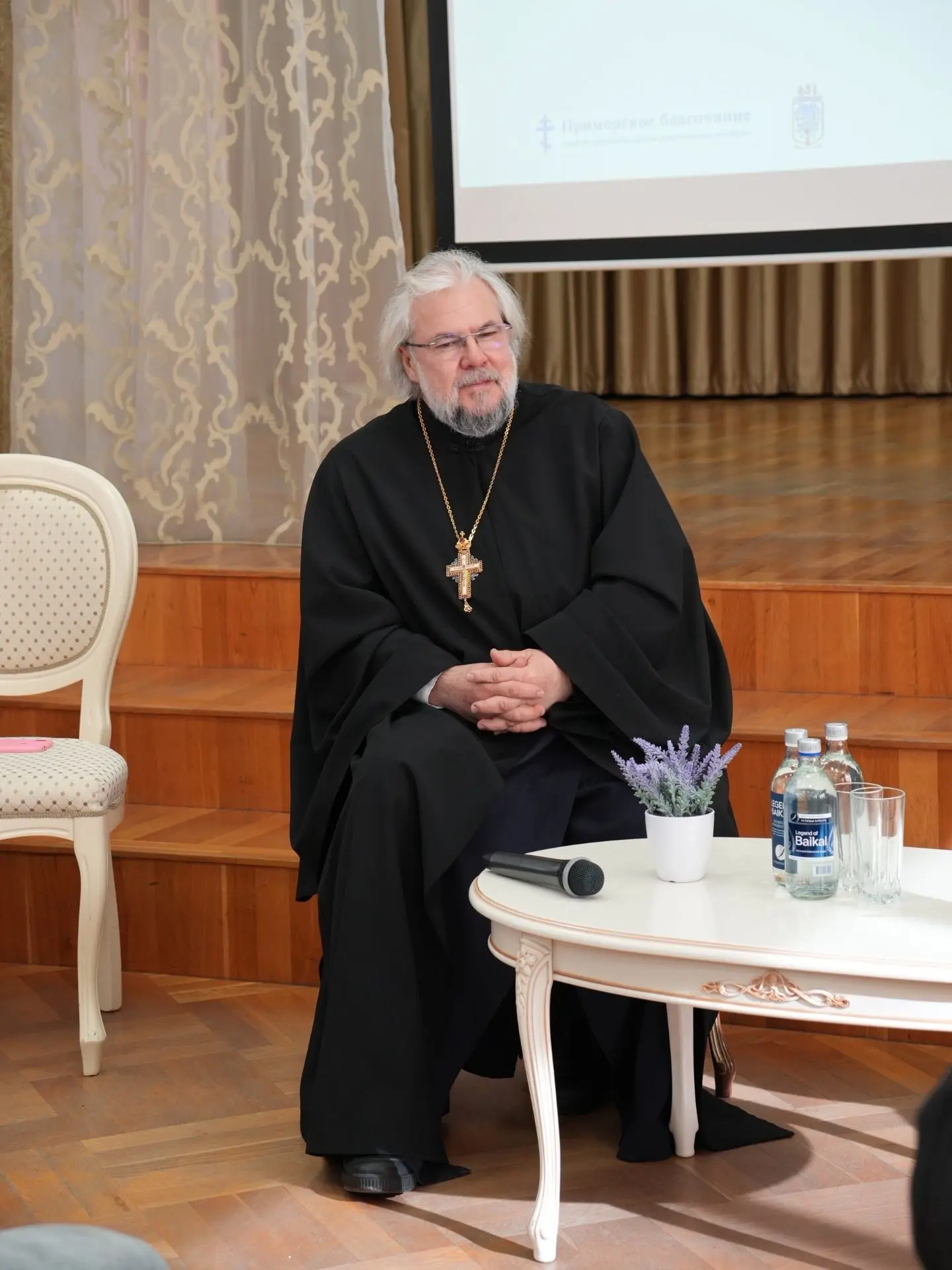 💬 От честного вопроса — к серьезному диалогу: в Приморском районе продолжается «Честны...