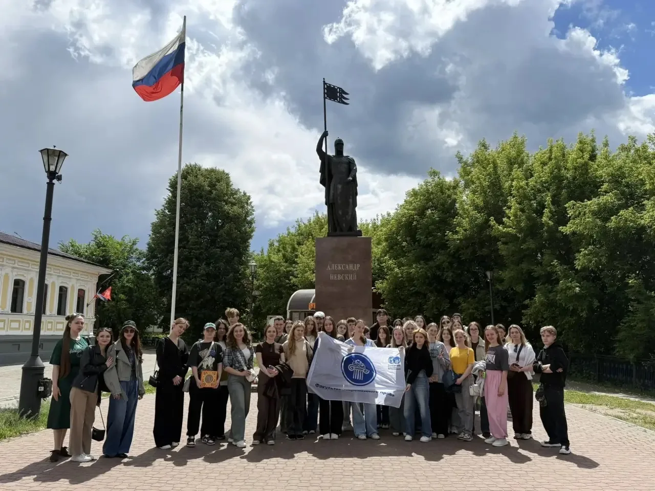Юристы в Городце! 

Факультет современного права отправился в Городец – город, который является одни