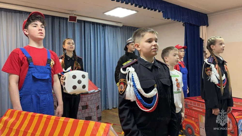 🎉 Дружины юных пожарных Орловщины соревнуются за звание лучших   В городе Орле состоялись первые зон