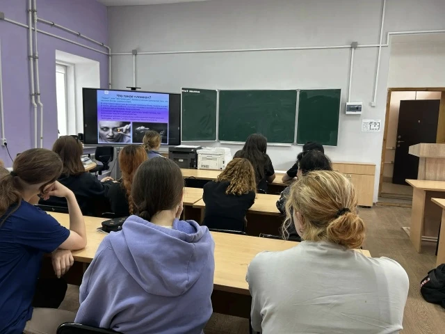Выбираем жизнь: профилактика ПАВ в Хреновской школе наездников

В рамках месячника антинаркотической