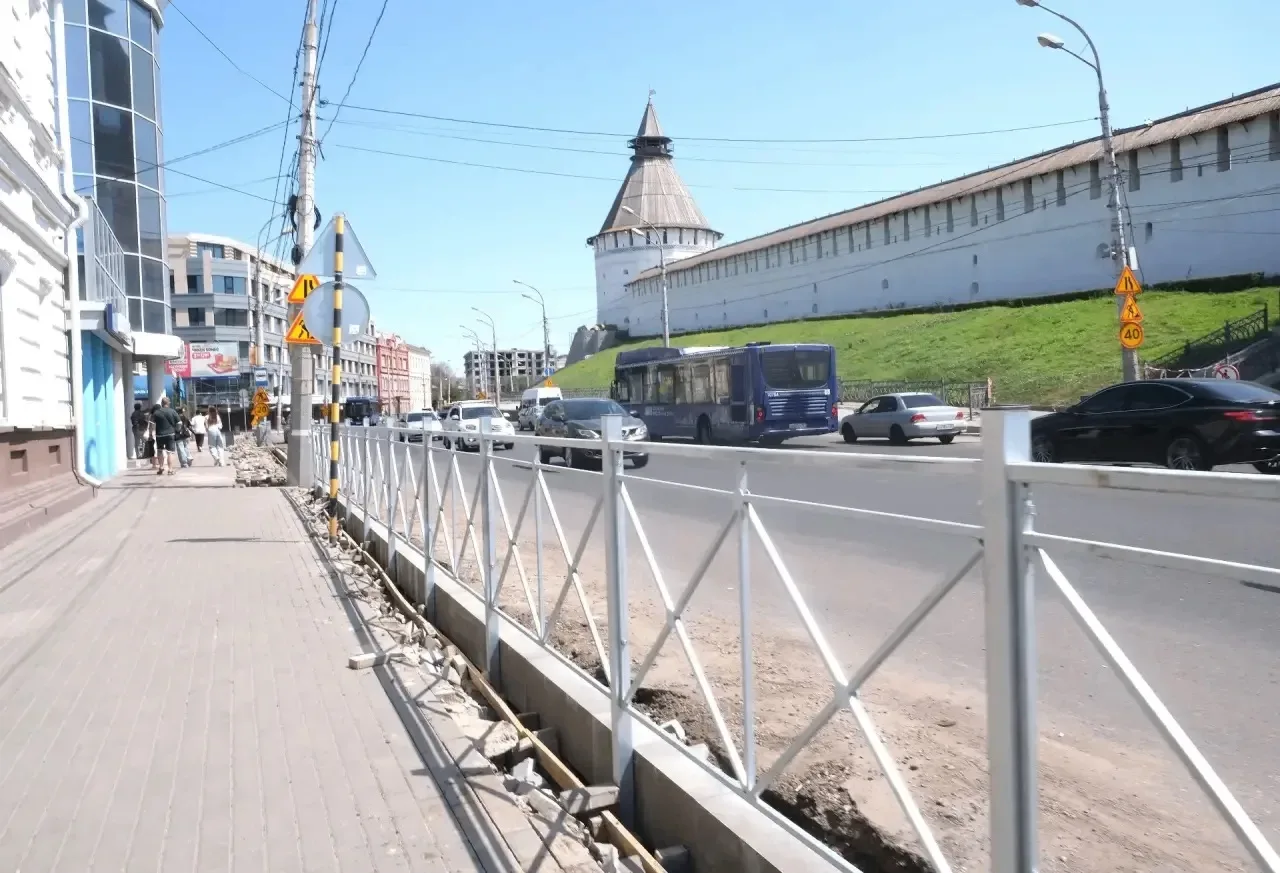 🏛️ На Адмиралтейской идет комплексный ремонт
На улице Адмиралтейской начали ремонт участка от набер