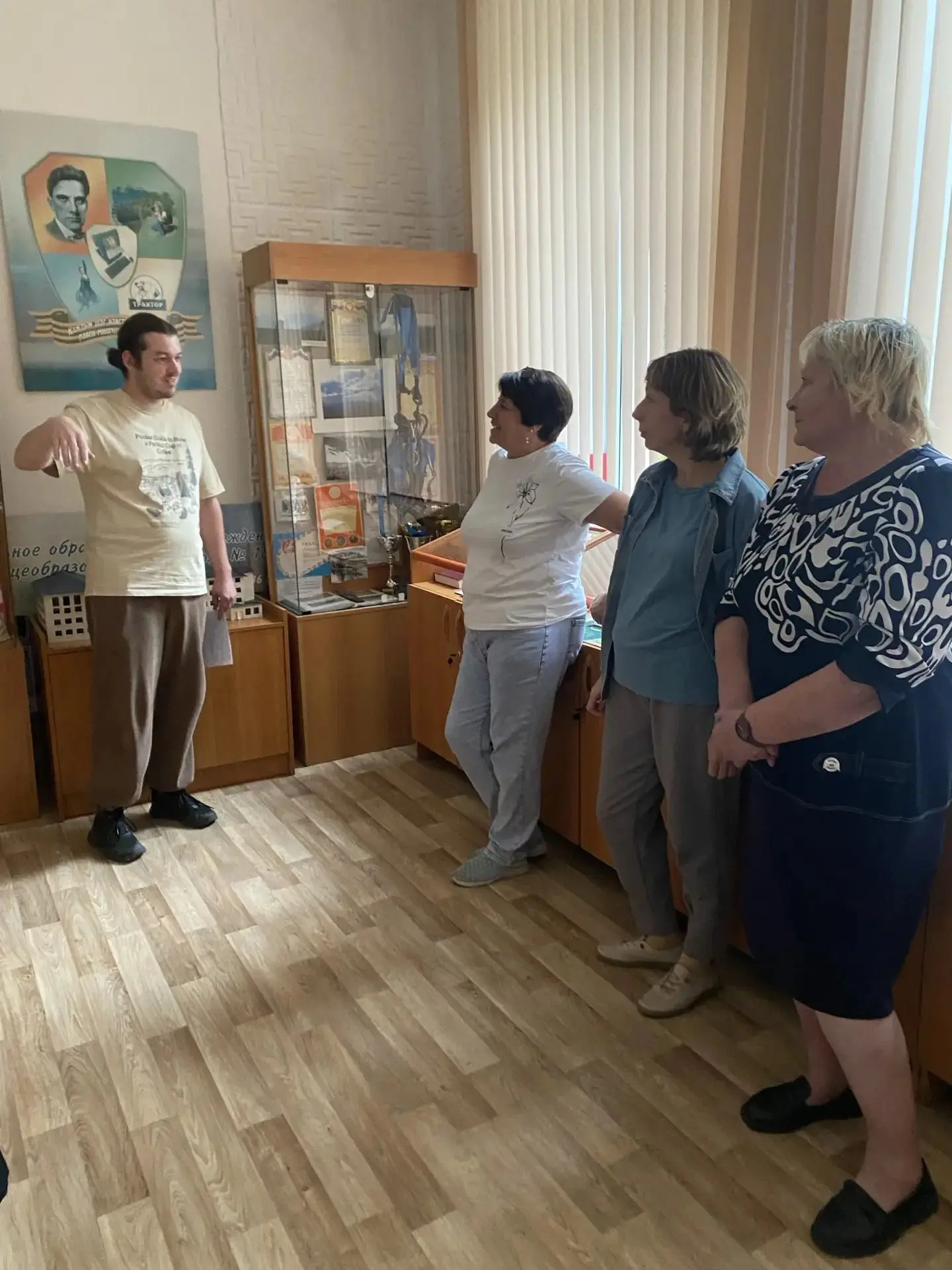 Сегодня наши учителя совершили путешествие во времени! Педагоги побывали в гостях у шко...