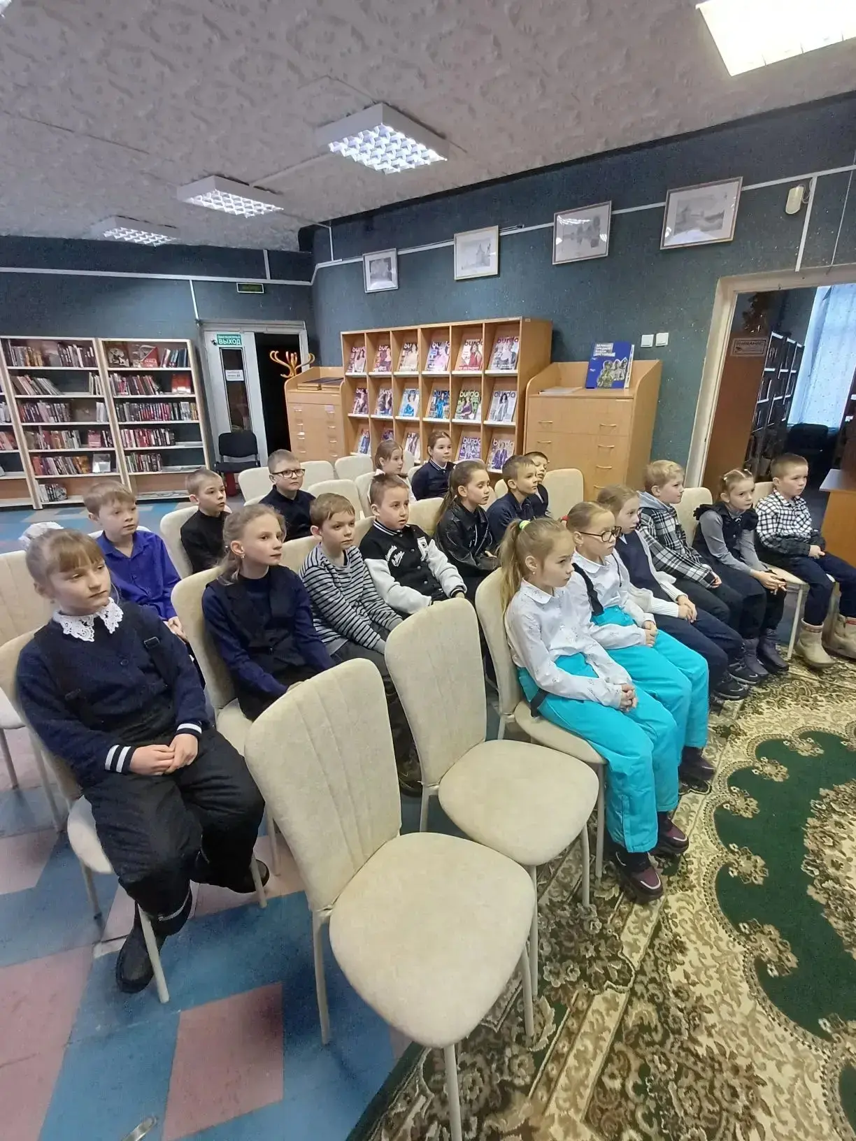 ВОЙНА. БЛОКАДА. ДЕТИ. 📚🌟  В Киришской центральной библиотеке состоялась традиционная ежегодная Вахта