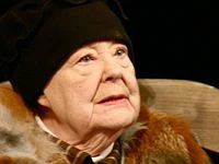 15 июня 1920 года родилась Народная артистка РСФСР Алла Казанская (1920-2008).

Аллу Казанскую помня