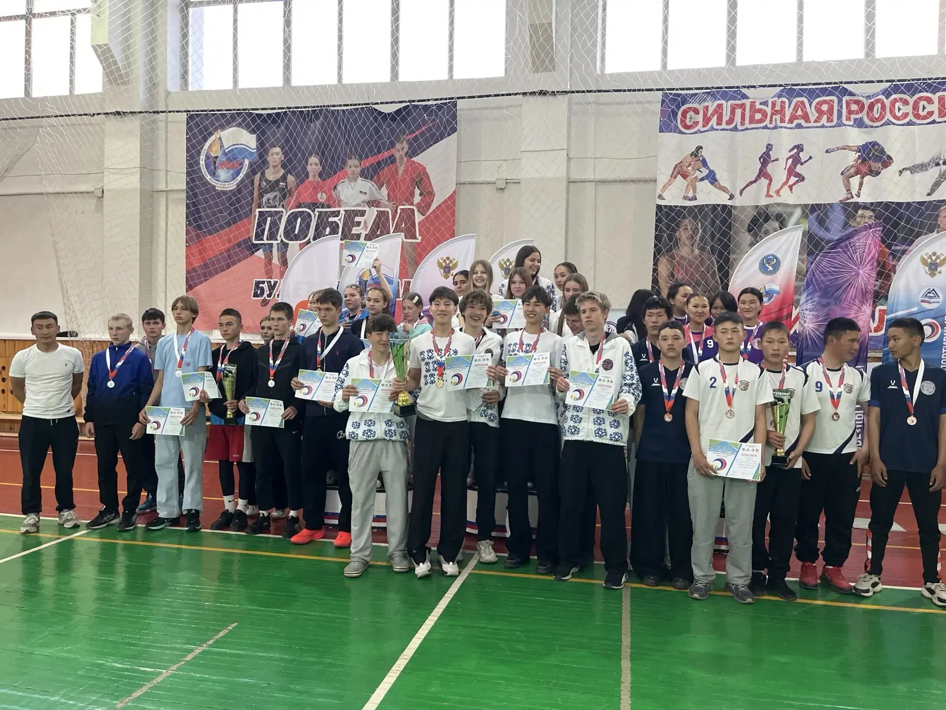 💪 Путь к победе начинается с первого шага, а путь к пьедесталу — с упорных тренировок!

СК «Ирбис» 