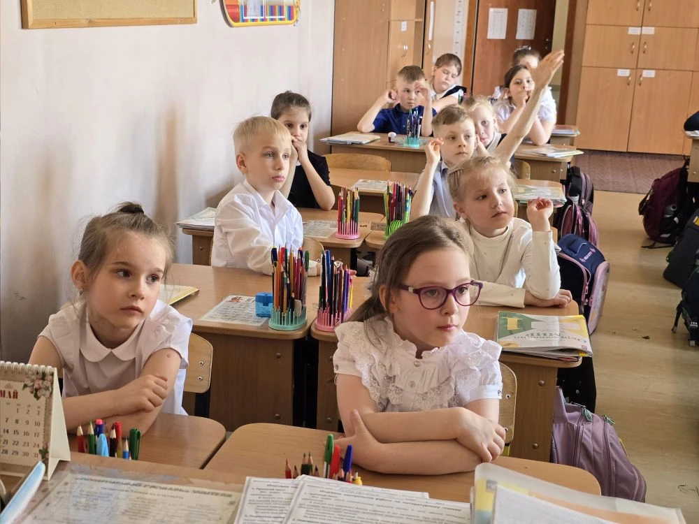 ✨ «Вначале было Слово…»: 1 «Б» отправился в путешествие сквозь века! ✨   🗓️ Совсем скоро, 24 мая, мы