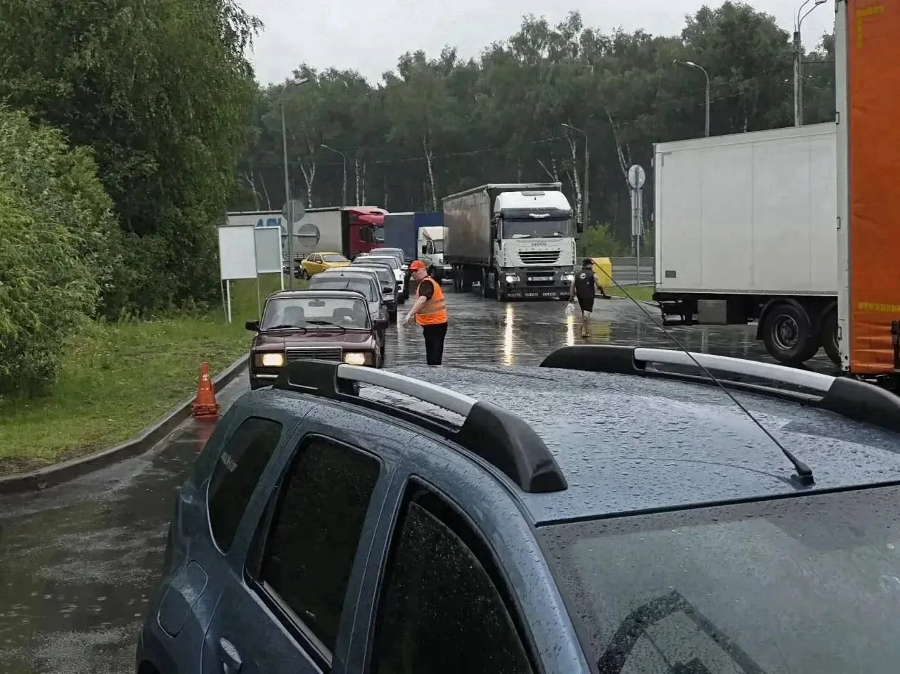 ‼️ А у нас в Нижнем система «чет‑нечет» продолжает действовать на АЗС, сообщили в региональном минэн
