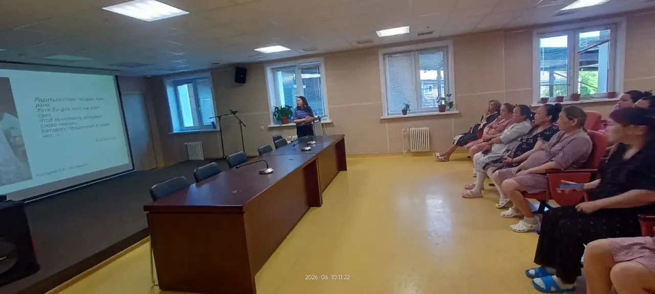 Искусство как источник душевного тепла: в нашем центре прошла особая лекция

Сегодня в стенах Респуб