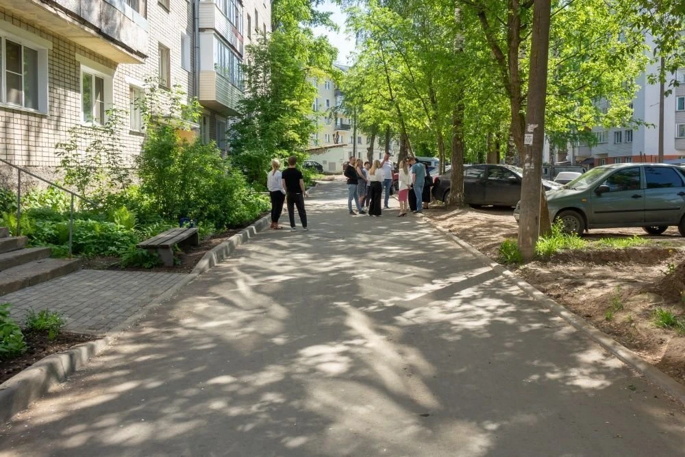 Сегодня началась приемка первых пяти дворов, благоустроенных в рамках проектов поддержк...