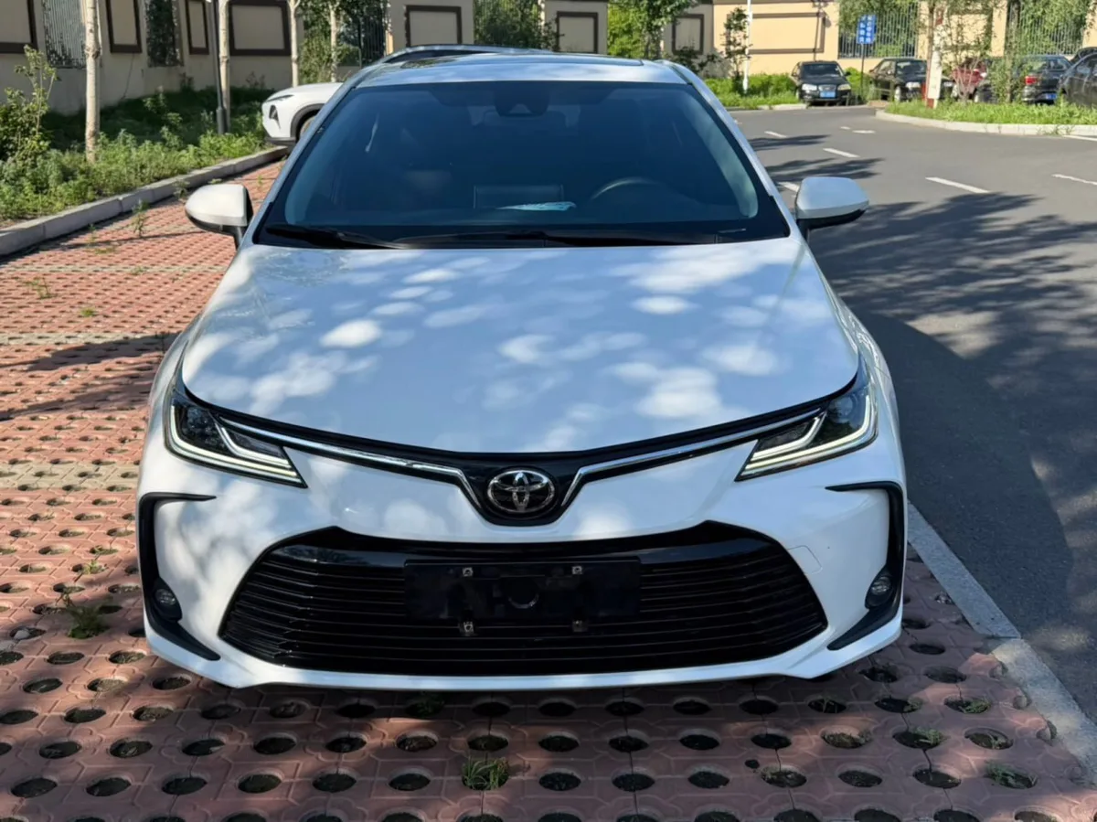 🇨🇳 Toyota Corolla S-CVT PLUS 1.5 · 2022