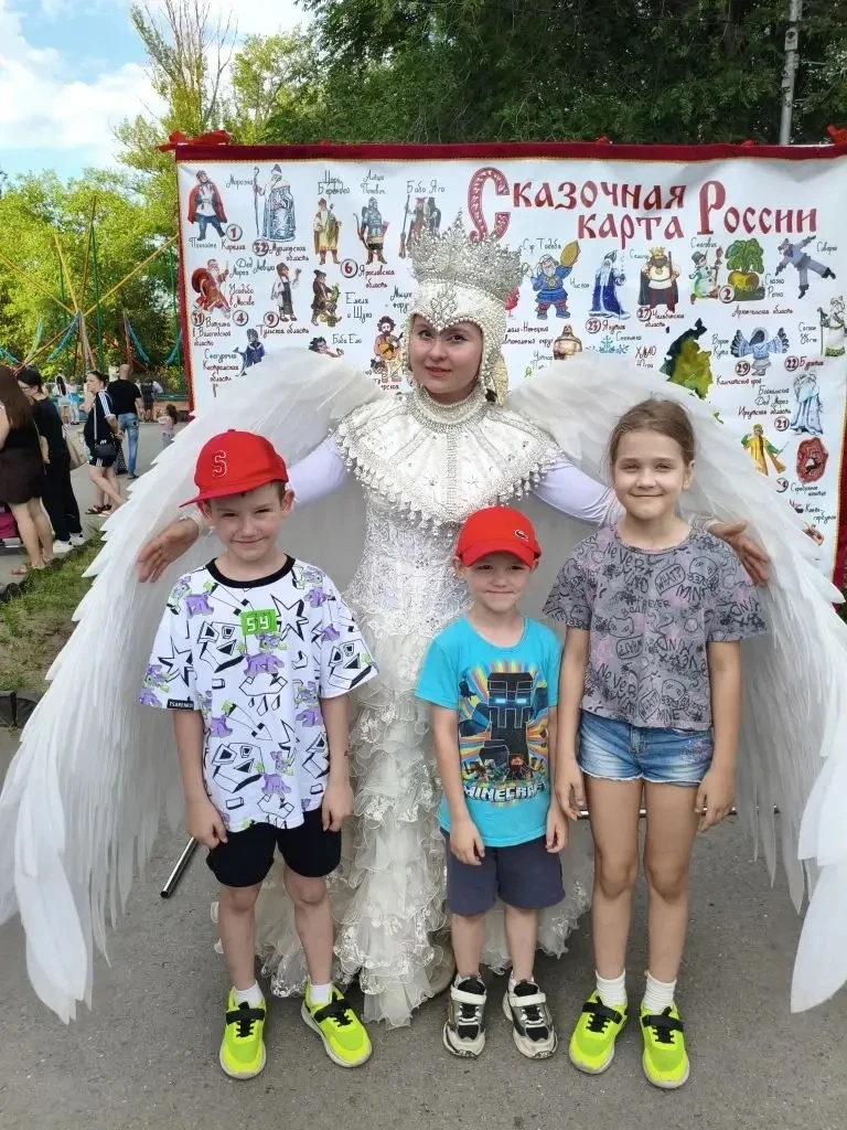 🎉 Фестиваль Детства: праздник, который объединил поколения

В преддверии Дня России, 11 июня, в пар