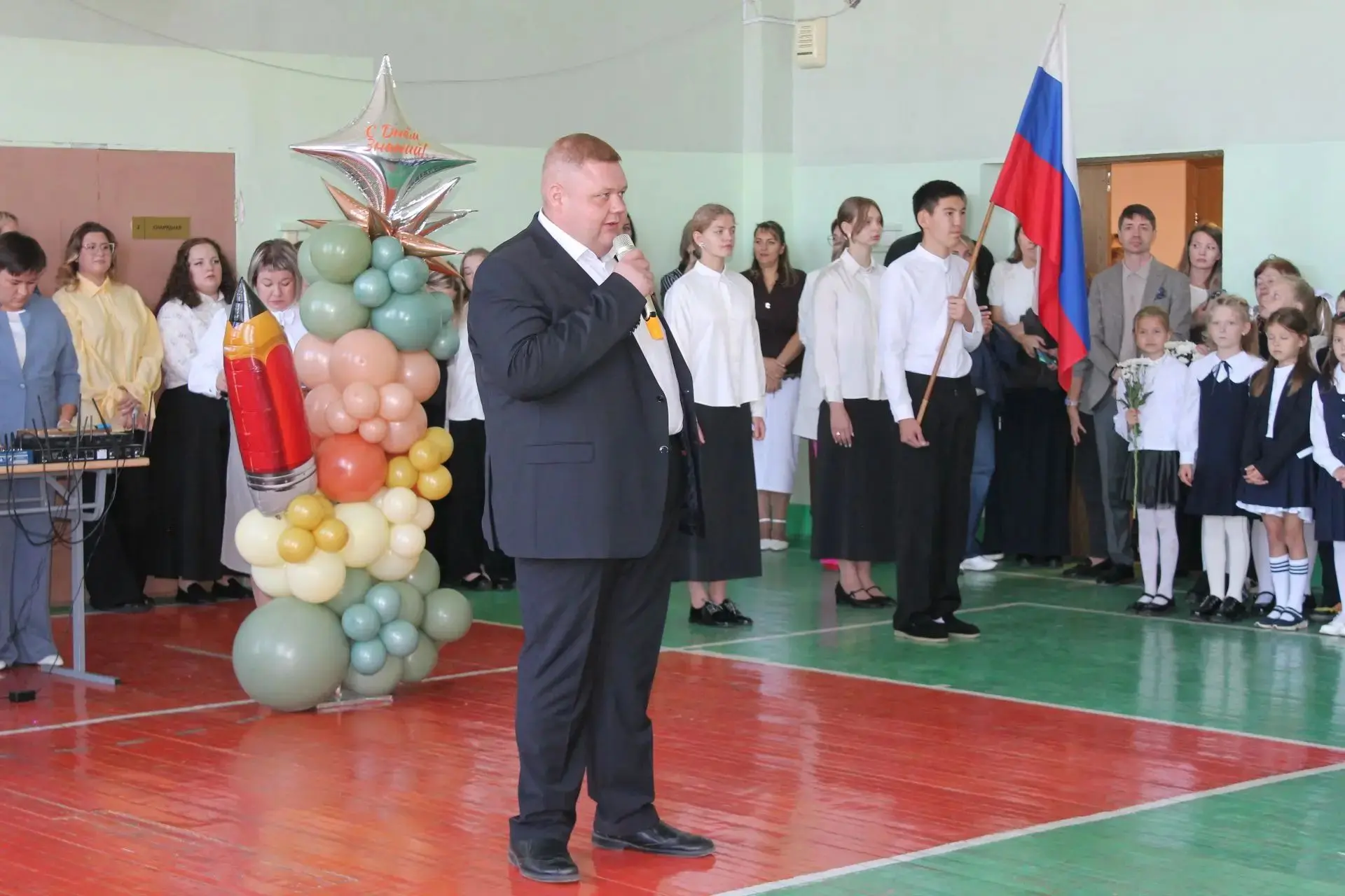 Яркий старт нового учебного года: как лицей встретил День знаний!💐