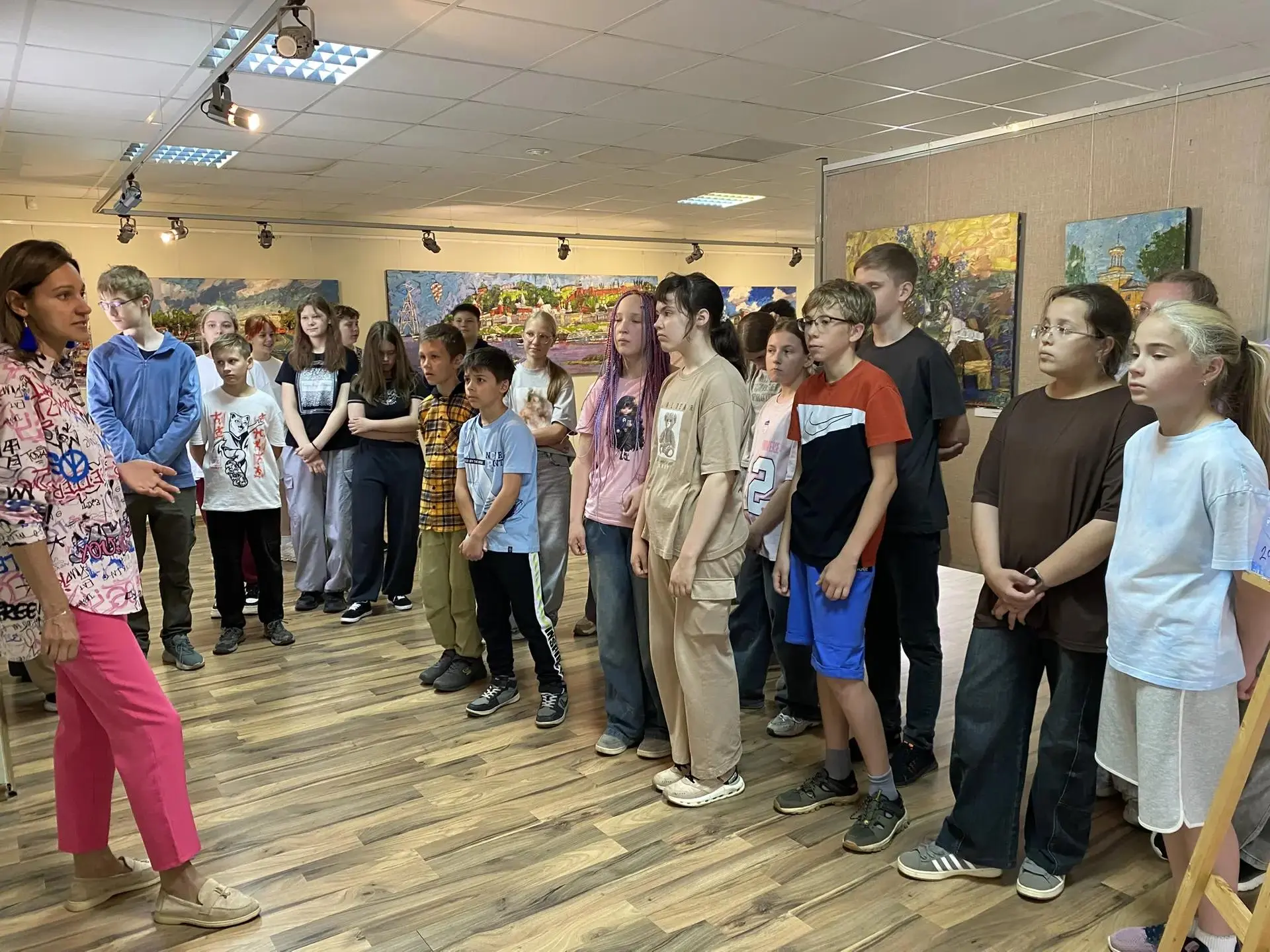 ЛОВИМ ВДОХНОВЕНИЕ_КУЛЬТУРНЫЕ КАНИКУЛЫ "АЛЫХ ПАРУСОВ"

Сегодня весь день в лагере был пропитан творче