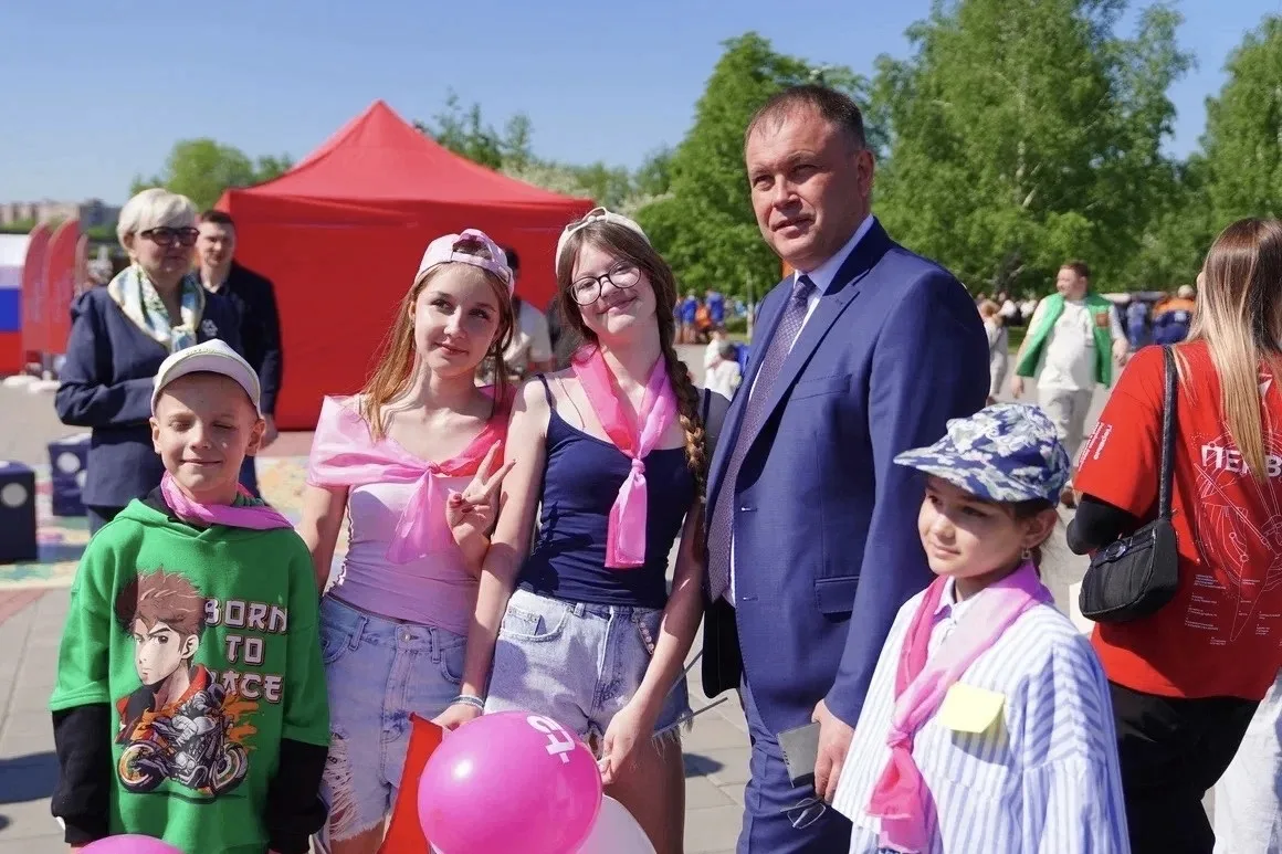 В День защиты детей в Кузбассе стартовала «Неделя детства» Движения Первых. До 7 июня в...