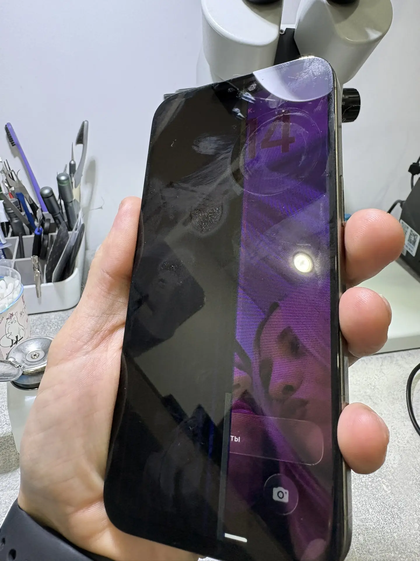 Замена экрана на iPhone 15 pro max