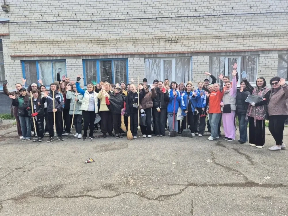 Чистый город к светлому празднику!  В преддверии праздника Великой Пасхи студенты и преподаватели НГ