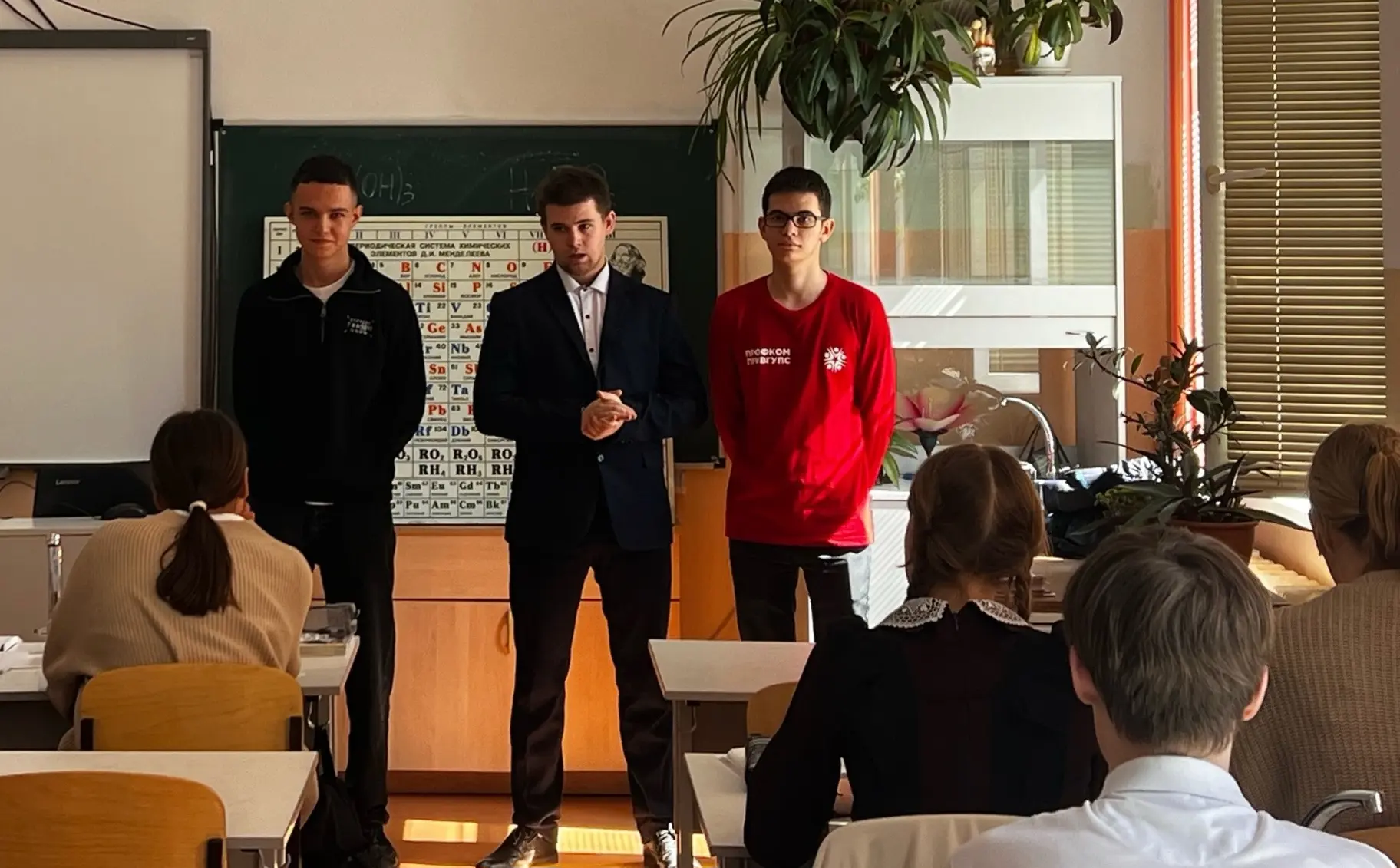 🎓 Электротехнический факультет продолжает профориентационную работу, направленную на знакомство буду