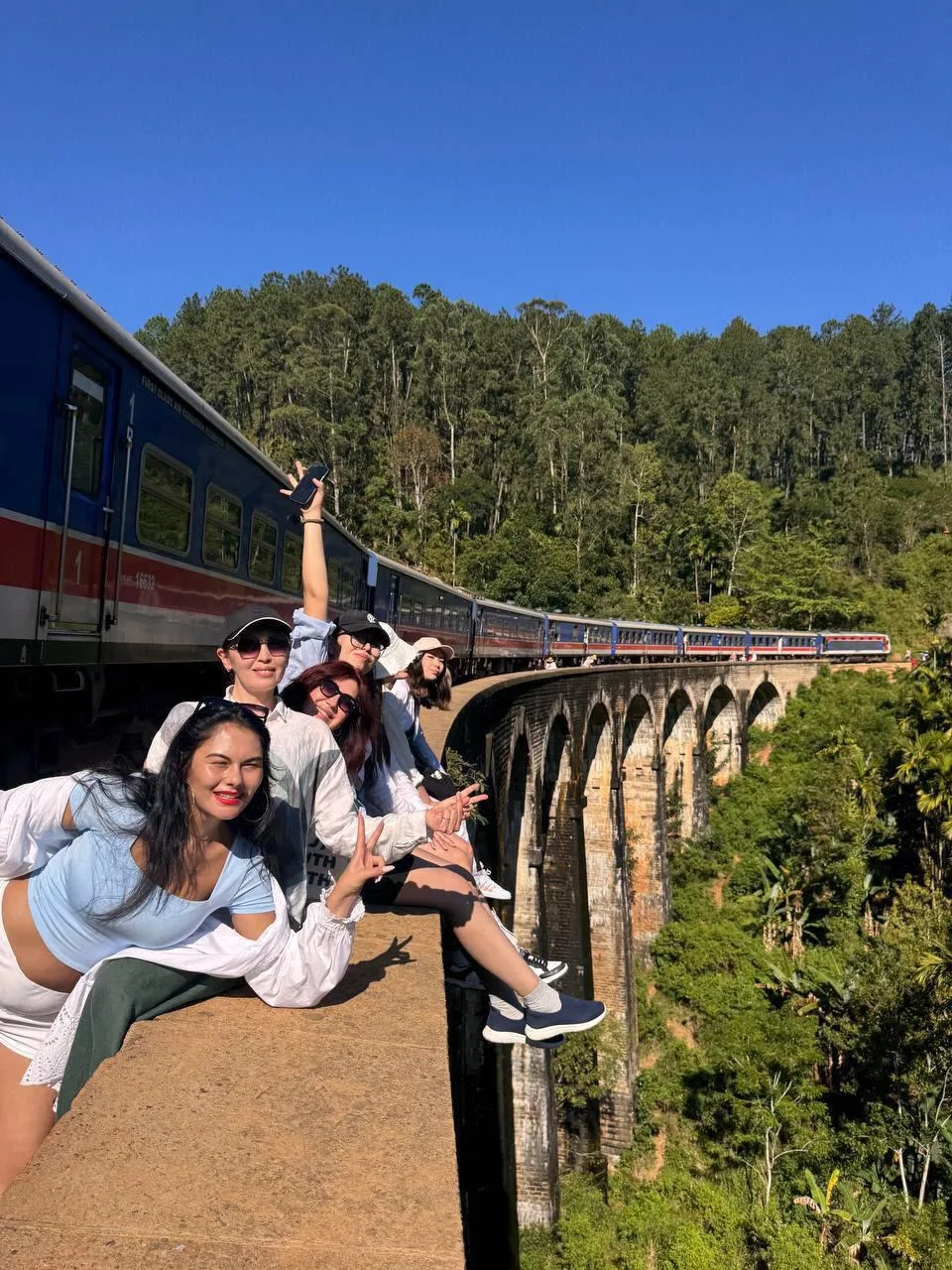DANU TOURS 🇱🇰