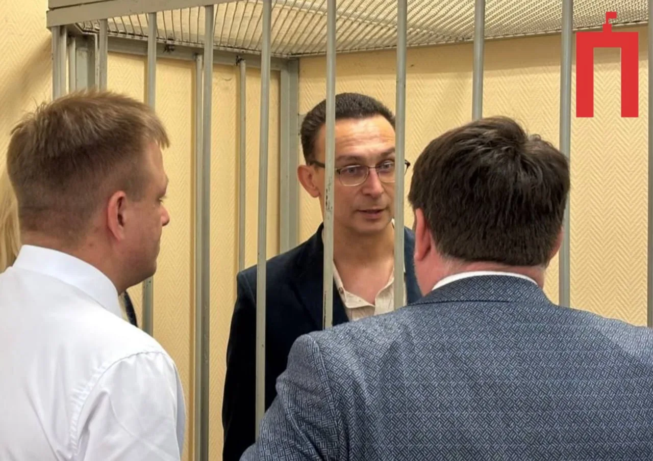 Бывших замгубернатора Белгородской области осудили на 20 и 19 лет по делу о хищениях при строительст