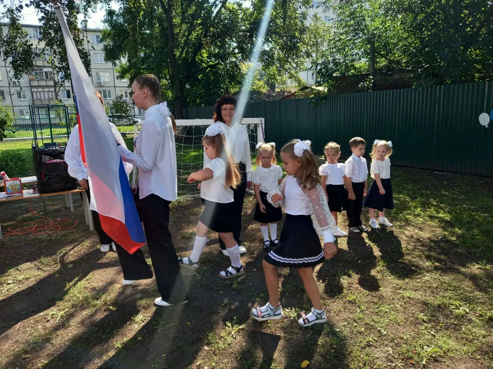 🇷🇺ФЛАГИ РОССИИ НА ЛЕТНЕМ ВЕТРУ...
