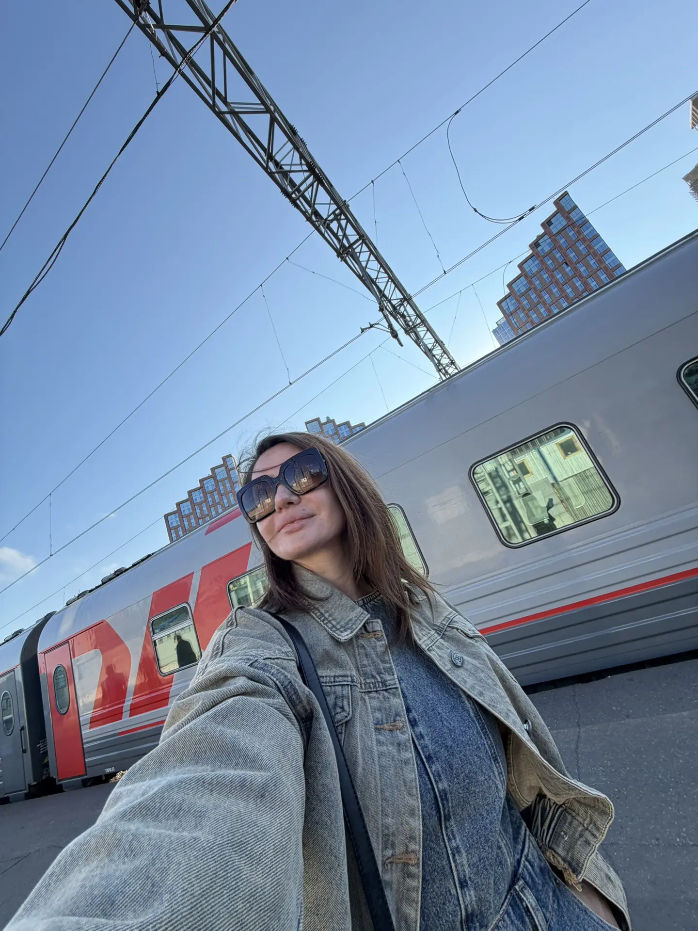 Приехала на вокзал встречать сынулю ❤️