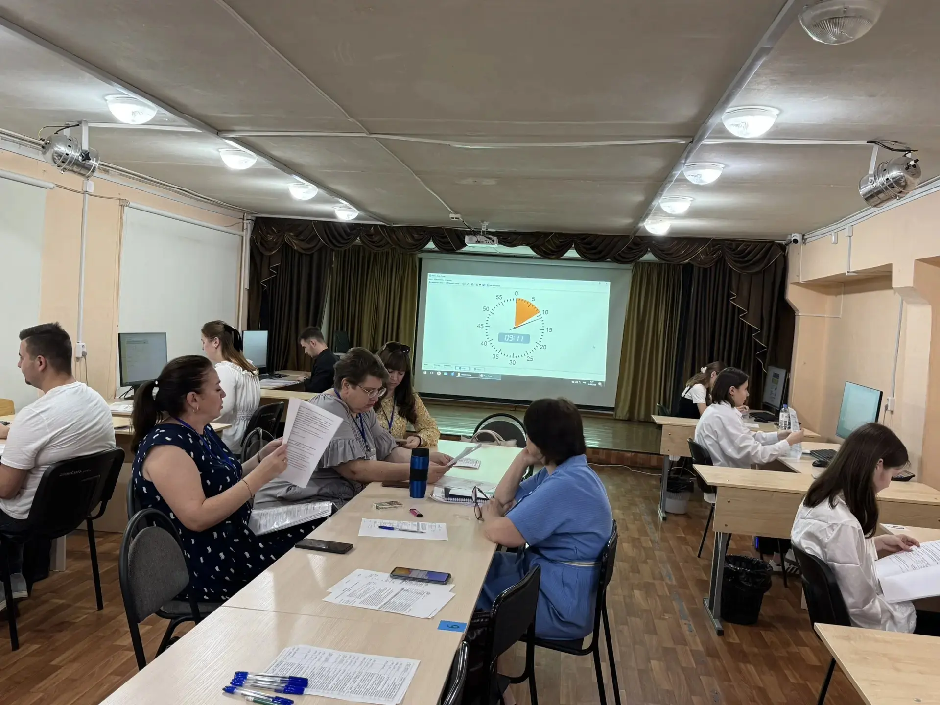 👩‍🎓16.06.2026 студенты группы ЭК-34 завершили сдачу демонстрационного экзамена по специальности 38