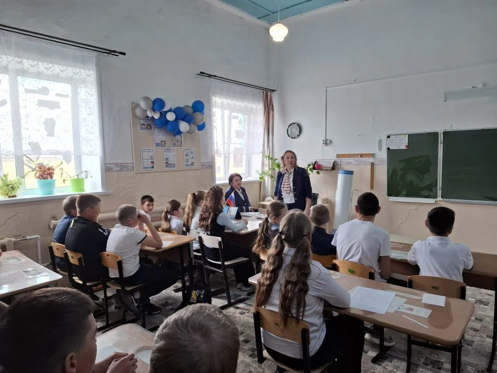 19 мая 2026 г. в МБОУ Хадабулакской ООШ состоялась встреча с представителями железной д...