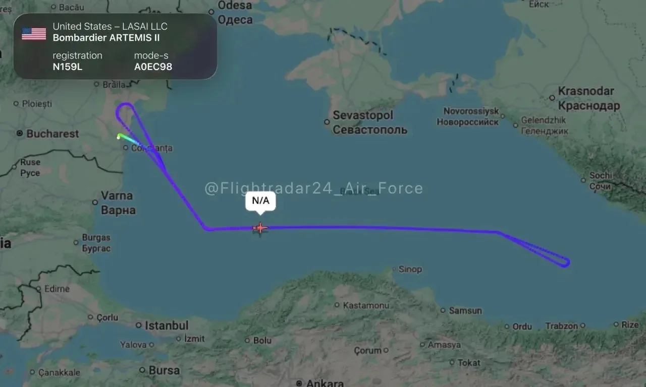 Над Чёрным морем работает: 🇺🇸 Bombardier Challenger 650 Artemis - самолёт разведки и ...