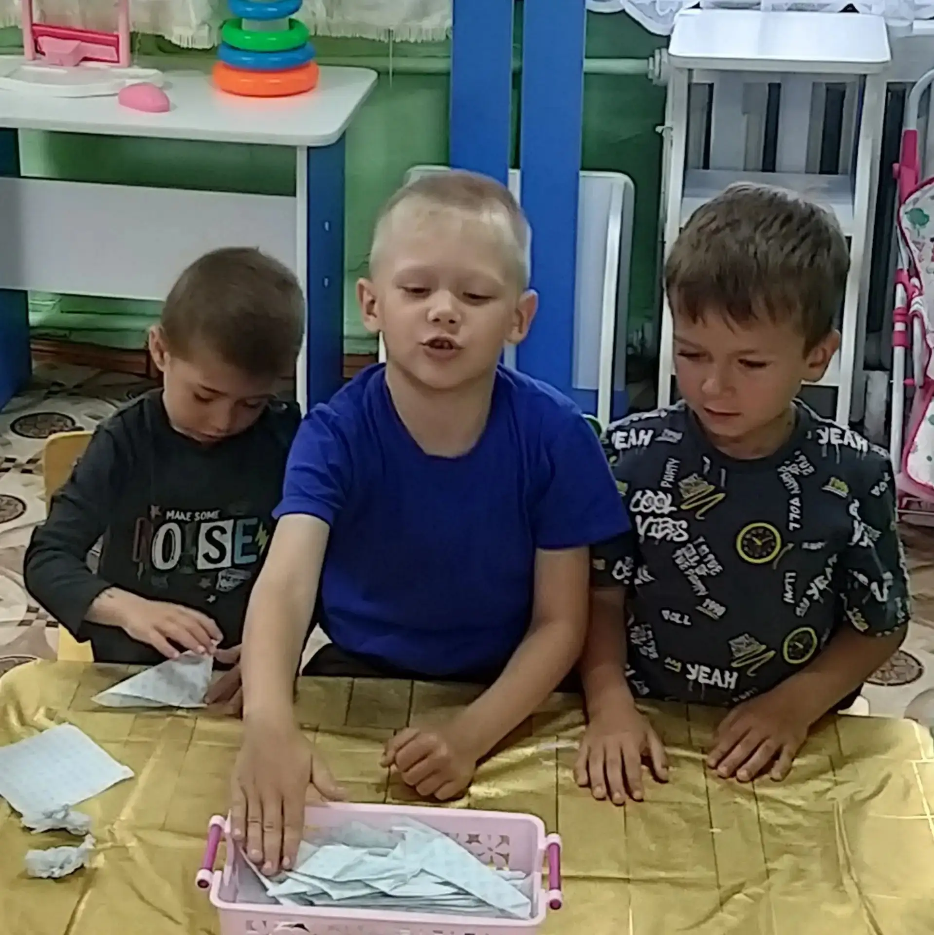 Вы когда-нибудь задумывались, что такое простое действие, как скручивание салфетки перед тем, как по