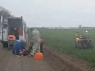 Полицейские спасли пострадавшего и выяснили, что он в федеральном розыске  В выходной день сотрудник