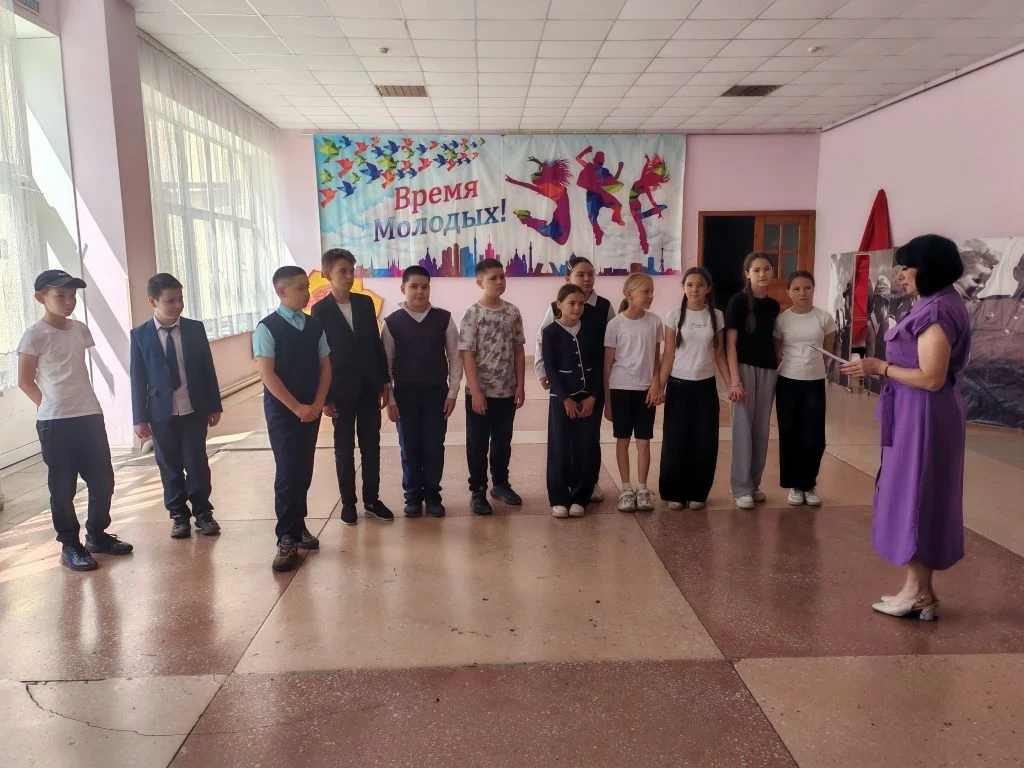 В районном дворце культуры специалистом по фольклору Гарифуллиной Л. Р. была проведена ...