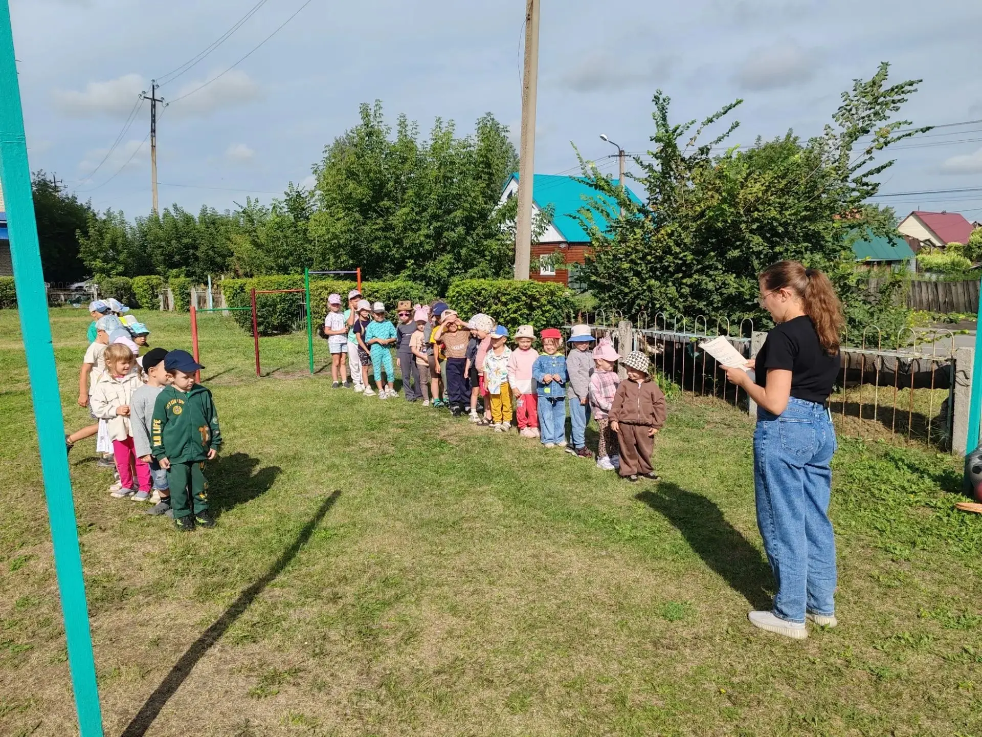 🤗В средней,старших и  подготовительной  группах прошли  спортивные  соревнования. Прог...