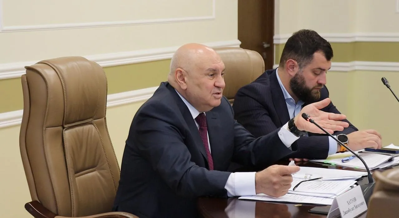 Круглый стол Минприроды: почему вторсырья одновременно слишком много и слишком мало