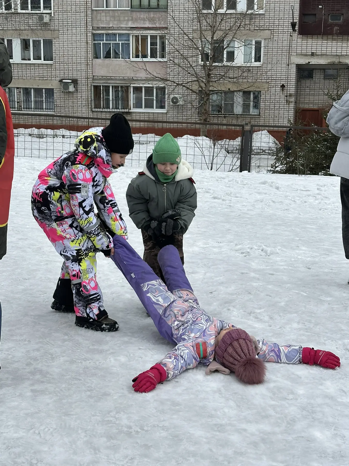 Прямой репортаж с военно-спортивной игры «Зарница». Настроение великолепное, погода -сказочная!