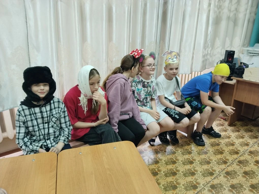 В МОУ «Радищевская СОШ» продолжает работу летняя оздоровительная площадка. Сегодняшний день был посв