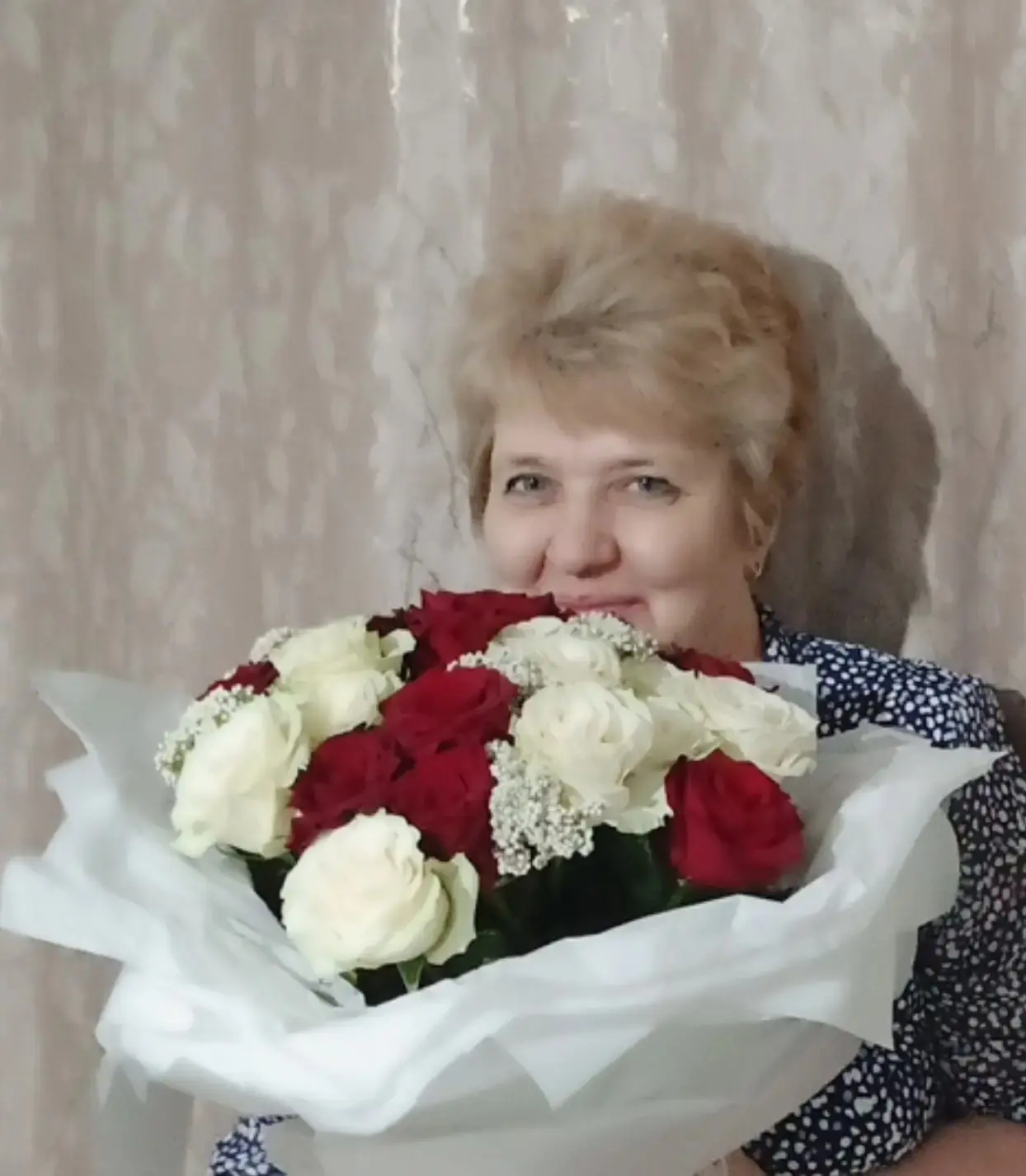 Сегодня свой День Рождения отмечает фельдшер доврачебного кабинета Мухамедеева Елена Ал...