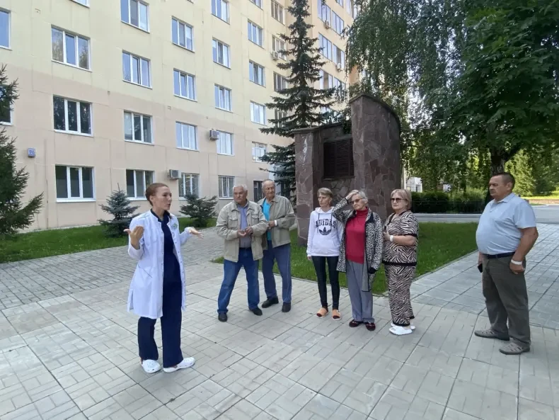 Сегодня традиционную «Прогулку с кардиологом» провела врач-кардиолог кардиологического ...