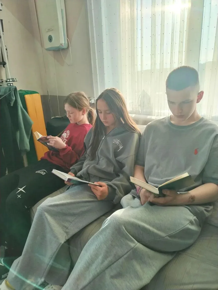 📃Ребята "Радуги" читают на каникулах🌈

🌿В период летних каникул жизнь в нашем Центре насыщена соб