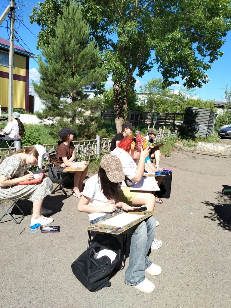 🎨✏🌞Каждый год , после годовых просмотров и экзаменационных испытаний в начале лета на...